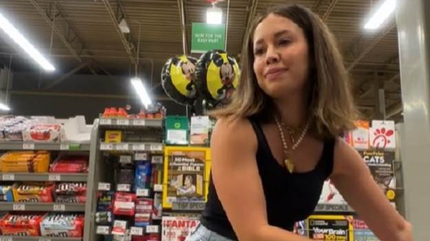 RMF Extra: Poszła głodna na zakupy. Pokazała, co zrobiła w sklepie. Internauci nie zostawili na niej suchej nitki [WIDEO]