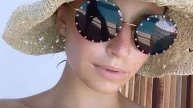 RMF Extra: Julia Wieniawa topless? Nieźle podgrzała atmosferę. Gwiazda odsłania ciało na Malediwach [FOTO]