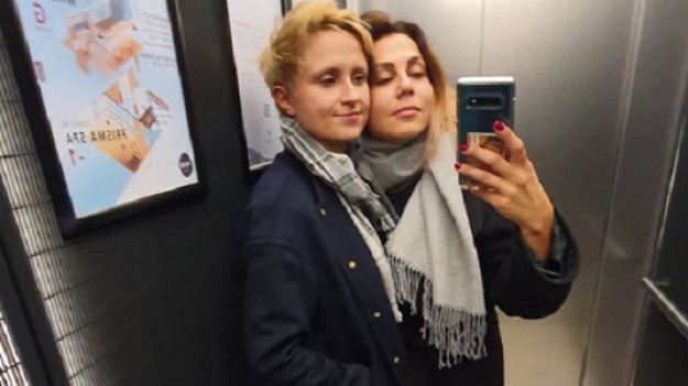 RMF Extra: Krystyna z "Rolnika..." wzięła ślub z partnerką. Zdjęcia z ceremonii trafiły do sieci