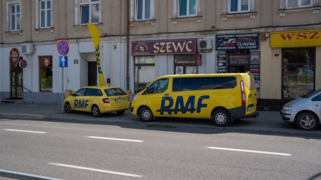 RMF Extra: "Manufaktura Obuwnicza" w Kielcach kolejną przebojową firmą w RMF FM! To tam naprawialiście dziś buty na nasz koszt   