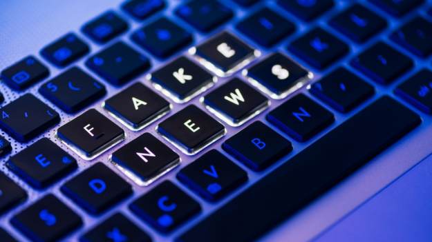 RMF Extra: "Test Putina" i fake news. Jak sprawdzić, czy informacja jest nieprawdziwa? 