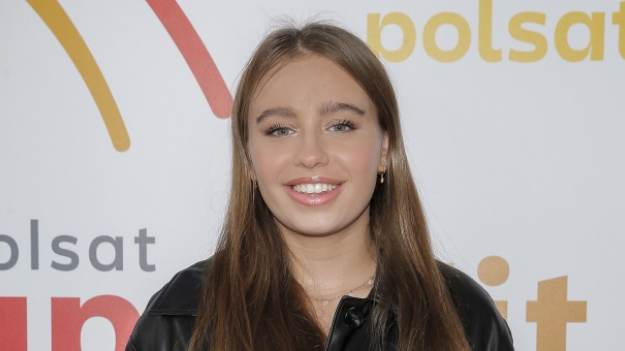 RMF Extra: Oliwia Bieniuk pozuje topless. 19-latka wzięła udział w gorącej sesji zdjęciowej [FOTO +18]