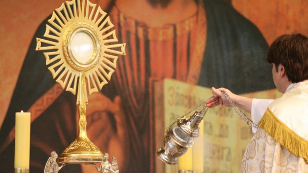 RMF Extra: Dlaczego Boże Ciało jest zawsze obchodzone w czwartek?