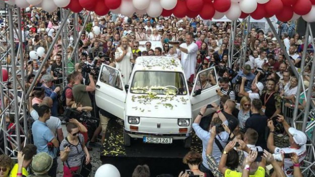 RMF Extra: Odsłonięto malucha dla Toma Hanksa. Tak wygląda w środku!