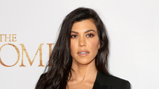 RMF Extra: Kourtney Kardashian wyłania się z wody! Celebrytka odważnie wyeksponowała swoje atuty [FOTO]