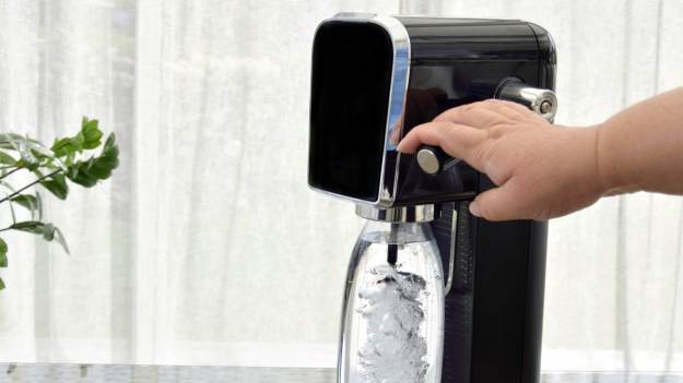 RMF Extra: Polacy masowo kupują saturatory SodaStream. O tej ważnej rzeczy muszą pamiętać!