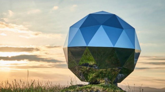 RMF Extra: Wokół Ziemi krąży dyskotekowa kula!