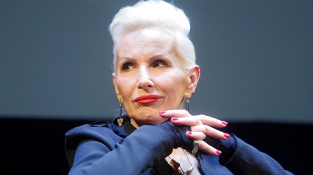 RMF Extra: Bliscy Kory uczcili jej pamięć. Na Bielanach zawisł wyjątkowy neon