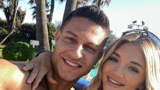 RMF Extra: Finaliści "Love Island" rozstali się, by do siebie wrócić. Czy Caroline i Mateusz wciąż są razem? 