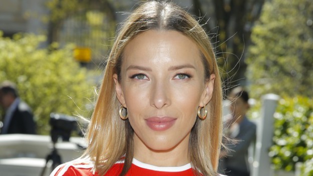 RMF Extra: Ewa Chodakowska eksponuje biust. "Boska w każdym wydaniu" - komentują internauci