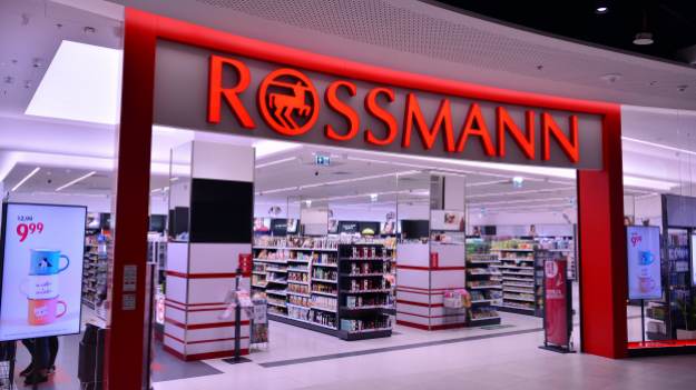 Rossmann ist verrückt wie nie zuvor.  Hit-Kosmetik für das Lied!  :: Magazin :: RMF FM