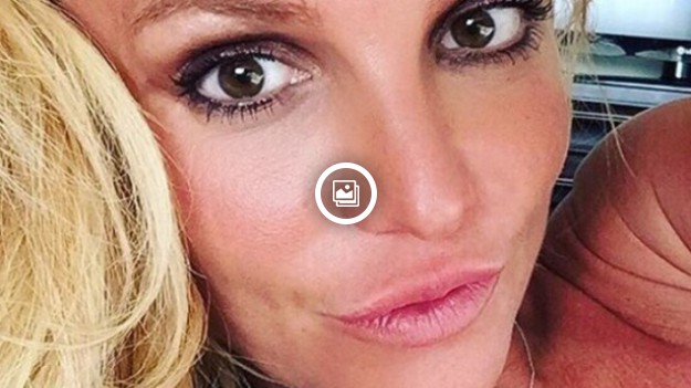 RMF Extra: Britney Spears wypoczywa topless na Hawajach!