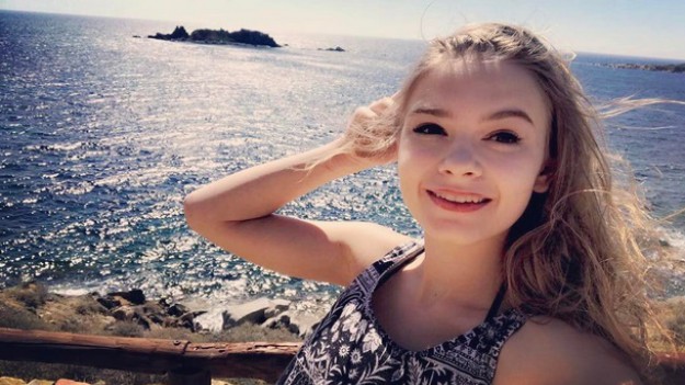 RMF Extra: Julka Wróblewska bez stanika na plaży?! 