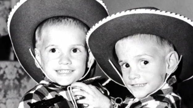 RMF Extra: Nie żyją najstarsze bliźniaki syjamskie świata. Ronnie i Donnie zmarli w wieku 68 lat