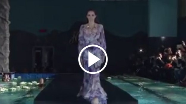 RMF Extra: Podwodny pokaz mody - modelki jak syreny! To jest po prostu piękne