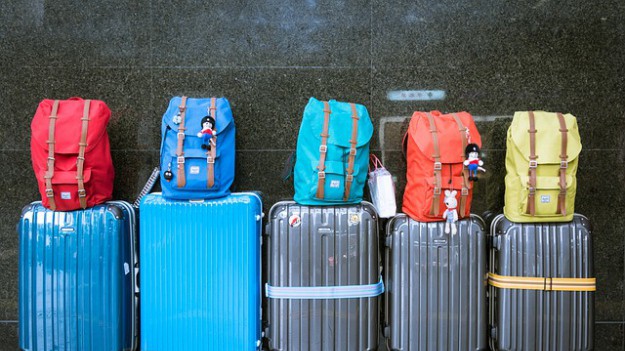 RMF Extra: Koniec z tanimi podróżami? Znane linie lotnicze wprowadzają opłaty za bagaż podręczny