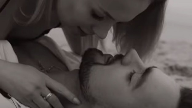 RMF Extra: "Hotel Paradise 2". Anna i Ivan w miłosnym uniesieniu na plaży! Intymne wideo opublikowane w sieci