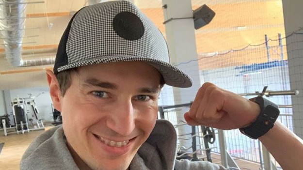 RMF Extra: Kamil Stoch na urlopie. Skoczek nie mógł oprzeć się nartom... wodnym