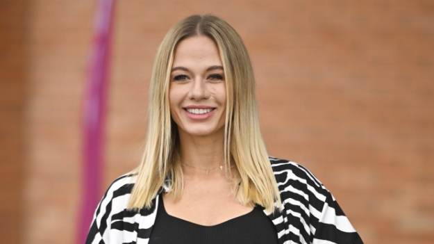 RMF Extra: Kasia Dziurska eksponuje pośladki w różowej bieliźnie. "Kobieta-petarda" [FOTO]