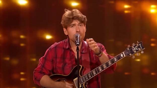 RMF Extra: Walczy o zwycięstwo w "The Voice of Poland”. Nie wszyscy wiedzą, co robił w pandemii [WIDEO]