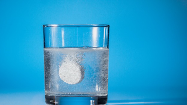 RMF Extra: GIS ostrzega przed popularnymi witaminami! Stwierdzono w nich obecność tlenku etylenu. Sprawdź, czy masz je w domu!