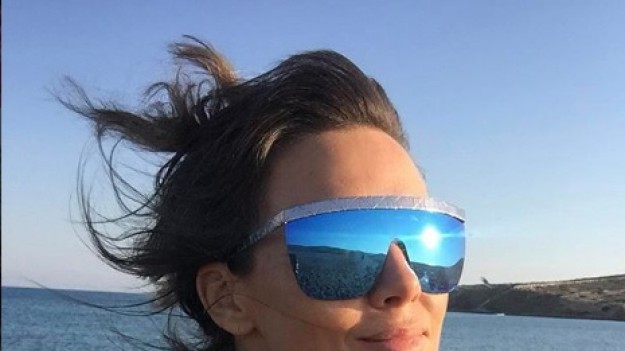 RMF Extra: Kinga Rusin na wakacjach. Pływała z rekinami!