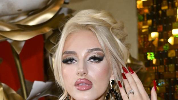 RMF Extra: Krzysztof Stanowski rozpoczął kolejne śledztwo! W Miami odwiedził Caroline Derpienski