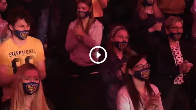 RMF Extra: Owacje na stojąco dla 14-latki! Viki Gabor rozgromiła przeciwników w kolejnym odcinku "Twoja Twarz Brzmi Znajomo" [WIDEO]