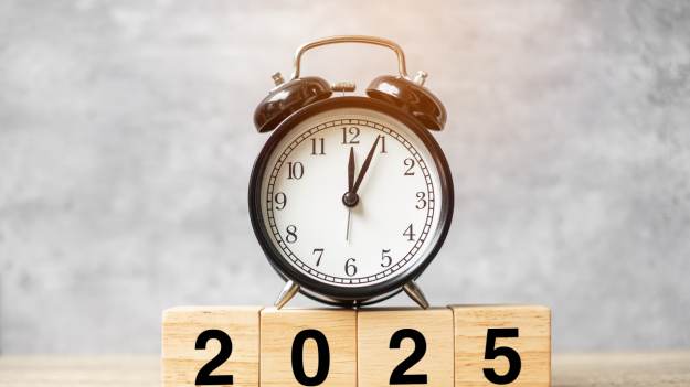 RMF Extra: Tej nocy Polacy po raz kolejny przestawią zegarki. Czy to już ostatnia zmiana czasu?