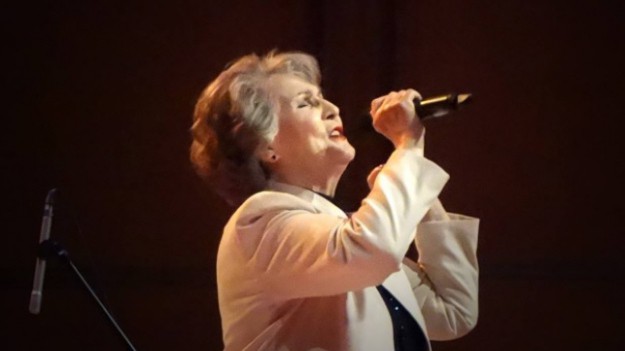 RMF Extra: Irena Santor ma poważne problemy zdrowotne. Kolejne koncerty odwołane