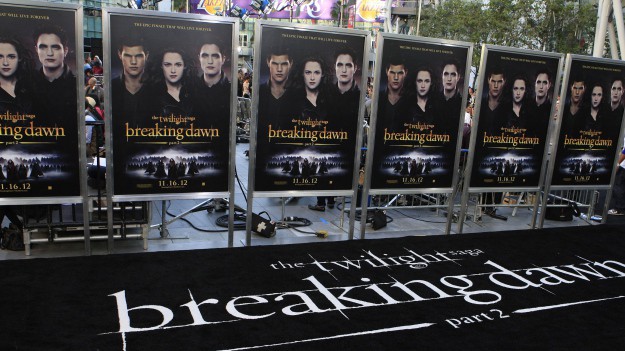 RMF Extra: Nie żyje gwiazdor "Zmierzchu". Niepokojące okoliczności śmierci. Martwą znaleziono również jego partnerkę