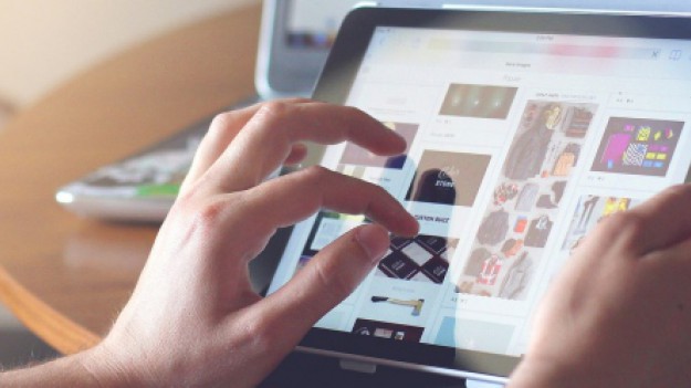 RMF Extra: Chiny: internetowy sprzedawca pobił kobietę za negatywny komentarz!