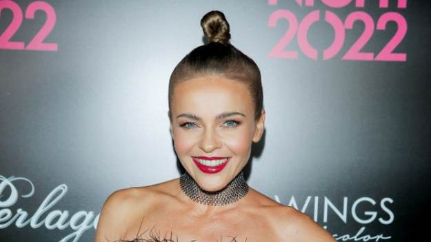 RMF Extra: Obłędna Edyta Herbuś w czerwieni. Dopasowana kreacja idealnie podkreśla jej figurę [FOTO]