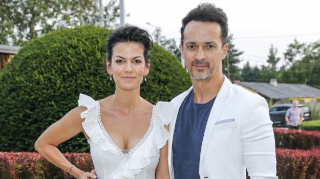 RMF Extra: Gwiazda "M jak miłość" w łóżku z partnerem. Alżbeta Lenska podzieliła się intymnym kadrem [ZDJĘCIE]