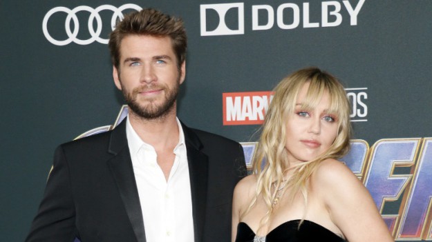 RMF Extra: Miley Cyrus "Slide Away". Wokalistka w nowym utworze opowiada o rozstaniu z mężem? 