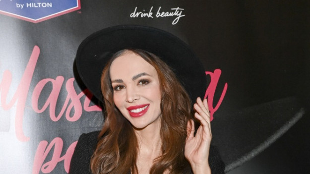 RMF Extra: Anna Wendzikowska rozpala zmysły internautów. Zapozowała na plaży w skąpym bikini [FOTO]