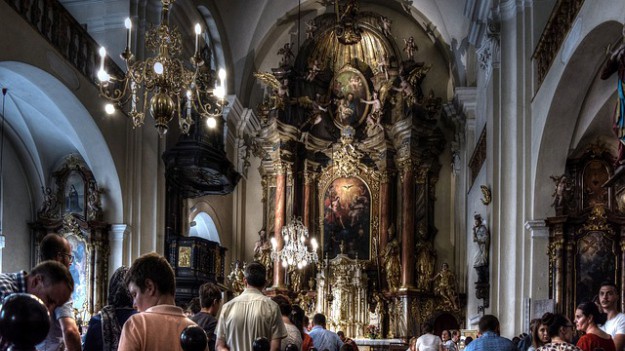 RMF Extra: Czy w Boże Ciało trzeba iść do kościoła?