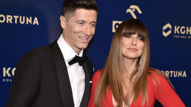 RMF Extra: Lewandowscy intymnie. Robert pochwalił się romantycznym zdjęciem z Anią. "Kobieta moich snów"