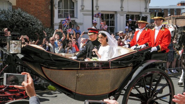 RMF Extra: Rzecznik Pałacu Buckingam wydał oświadczenie w sprawie przeprowadzki księcia Harry'ego oraz księżnej Meghan do Afryki