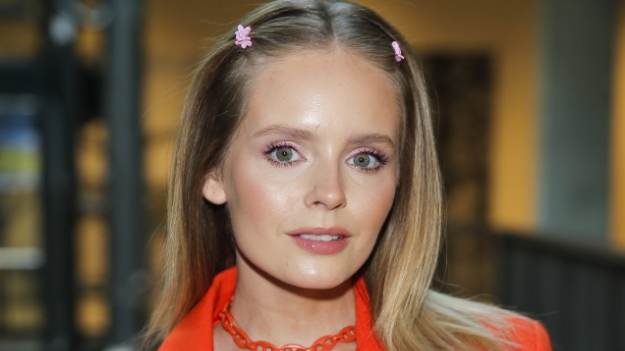 RMF Extra: Olga Kalicka podkreśla figurę w zmysłowej mini. Fani: "Najpiękniejsza" [ZDJĘCIA]