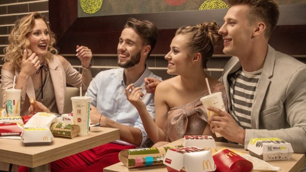 RMF Extra: Lany Poniedziałek: Czy McDonald's jest czynny?