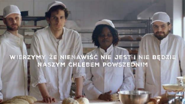 RMF Extra: Muzułmanin, Żyd i gej pieką polski chleb. Reakcje klientów piekarni są zaskakujące! [WIDEO]