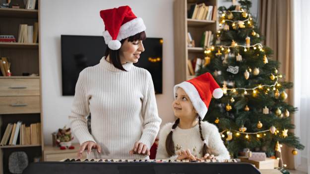 RMF Extra: Te kolędy zna każdy Polak. Pełne teksty do śpiewania!