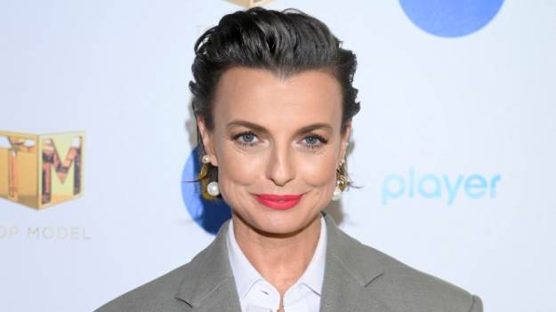 RMF Extra: Kasia Sokołowska bez stanika. Czarno-białe zdjęcie rozgrzało internautów: "Piękna kobieta" [FOTO] 