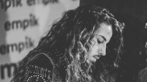 RMF Extra: Michał Szpak złożył hołd zmarłej mamie