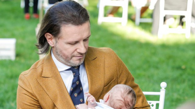 RMF Extra: Majdanowie nie ochrzczą małego Henia. Mają ku temu mocne powody