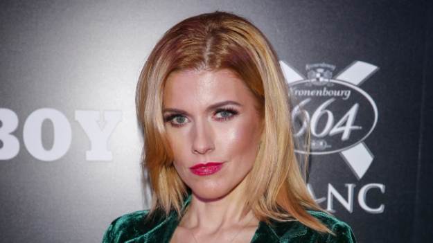 RMF Extra: Agnieszka Wielgosz pokazała wszystko. Aktorka "Pierwszej miłości" nago w pikantnej sesji [ZDJĘCIE]