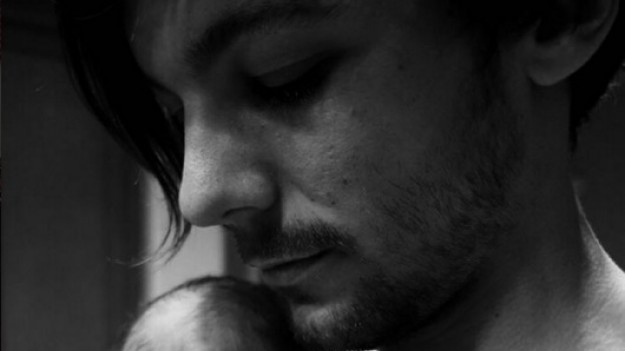RMF Extra: Louis Tomlinson pokazał kolejne słodkie zdjęcie z synkiem!