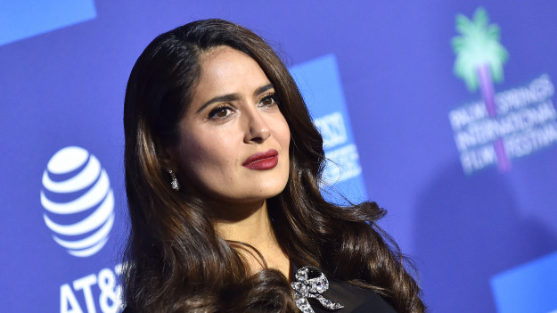 RMF Extra: Salma Hayek odważnie eksponuje spektakularny biust. Prawdziwa seksbomba [ZDJĘCIE]