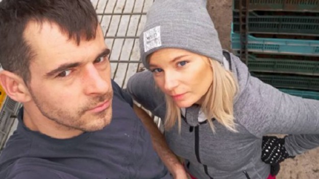 RMF Extra: Relaks Adriana i Ilony w jacuzzi. Ukochana rolnika podzieliła się intymnym kadrem